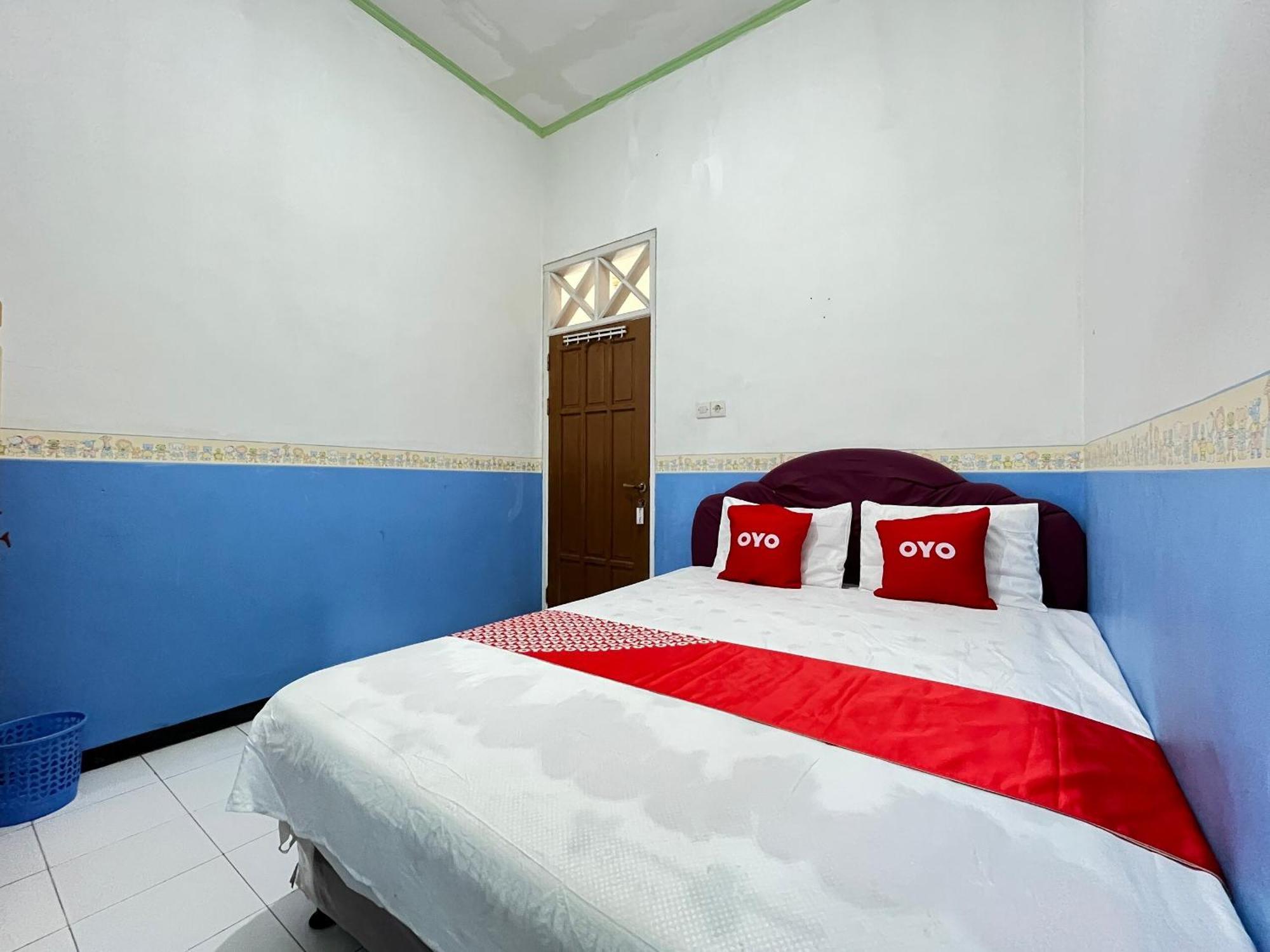 Oyo 93629 Villa Cemara Syariah Mojokerto ภายนอก รูปภาพ